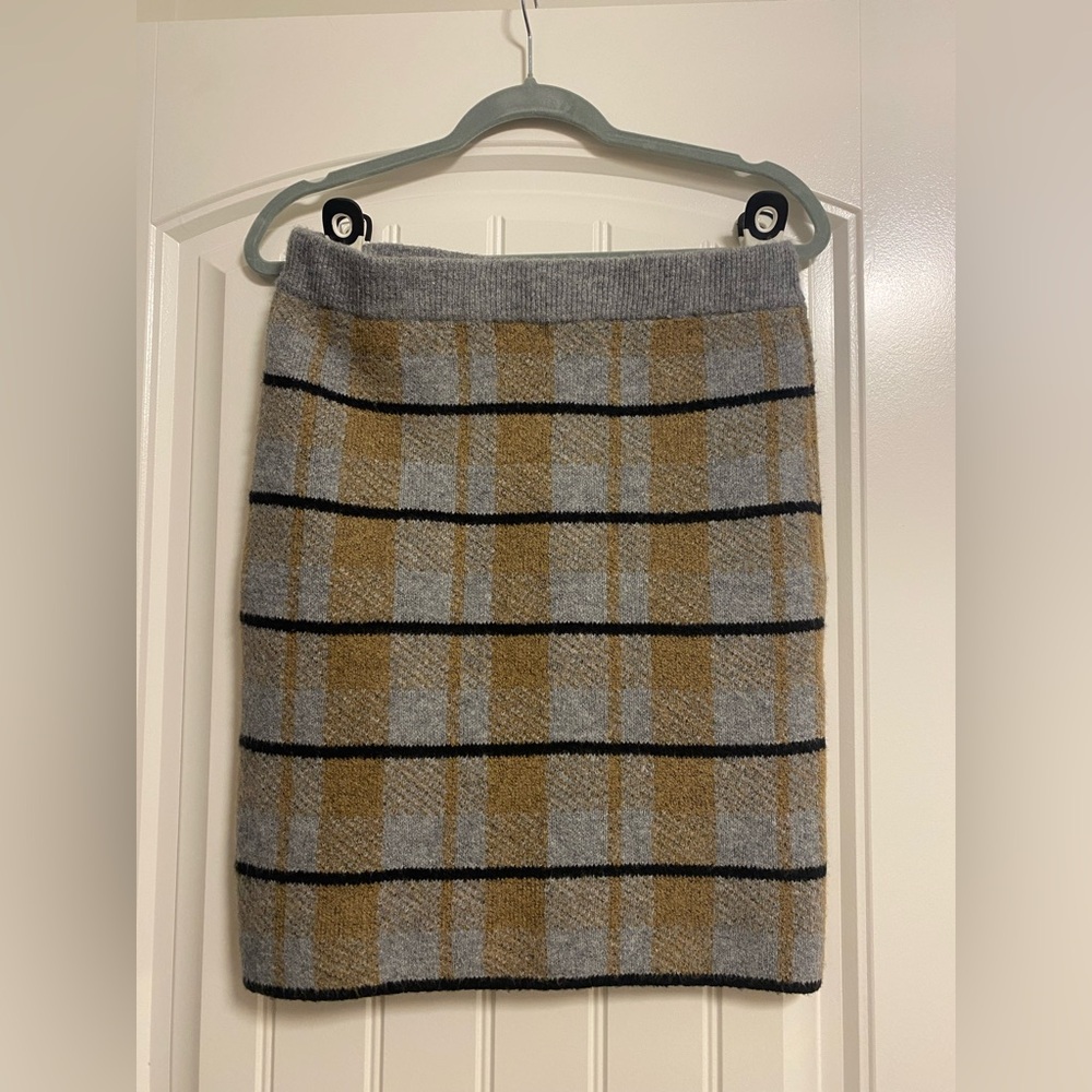 Reitmans Gray and Tan Plaid Skirt
